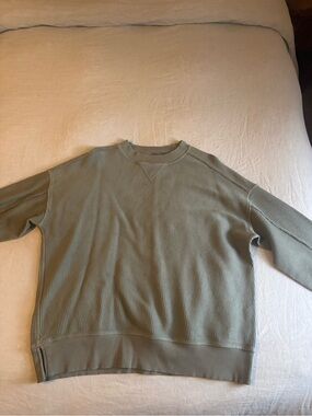 Aerie big chill sweatshirt